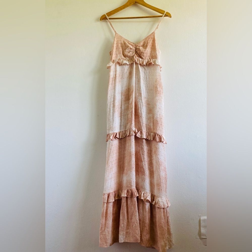 Grade & Gather Dotted Smocked Ruffle Maxi Dress Size M
Flirty Girly Flowy